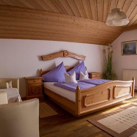 Weingut Stoff Bed & Breakfast Kitzeck im Sausal Exterior photo
