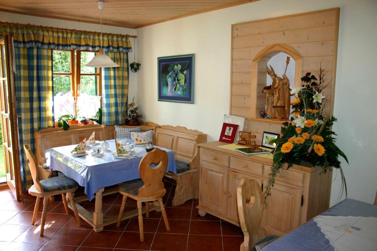 Weingut Stoff Bed & Breakfast Kitzeck im Sausal Exterior photo